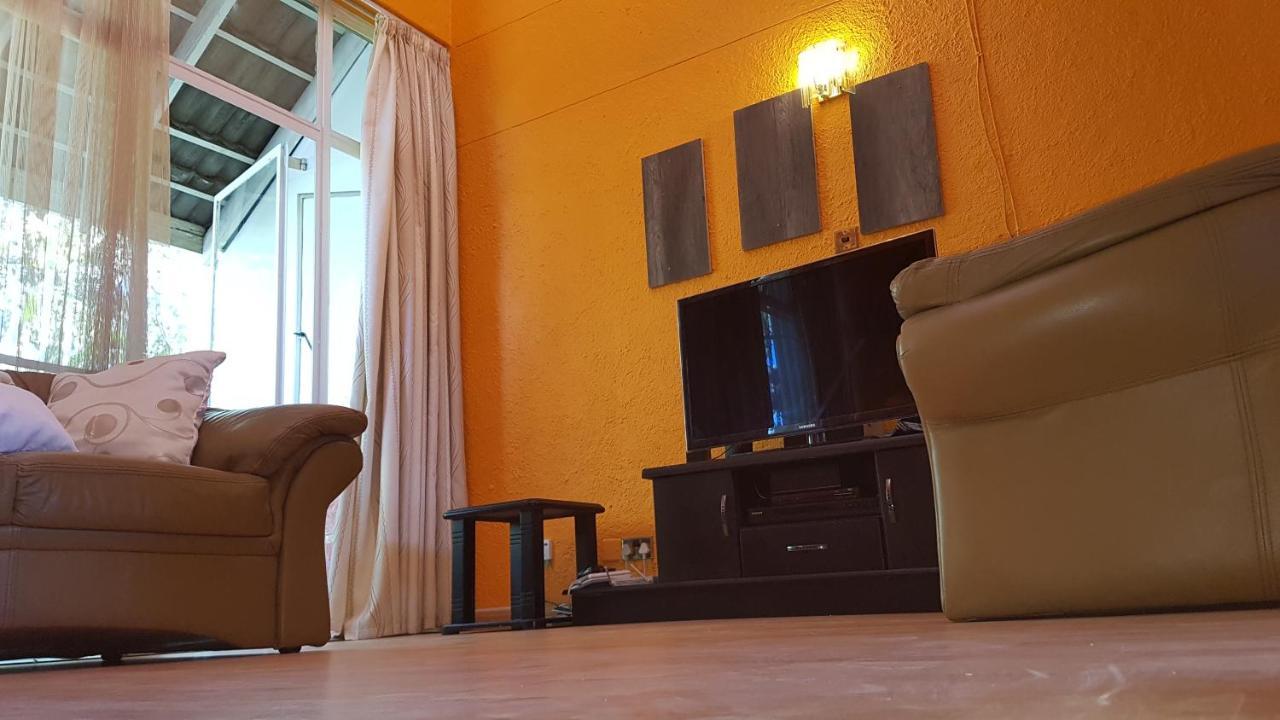 Lolo'S 1Bed Apt-Best Location-2Balconies Harare Exterior photo
